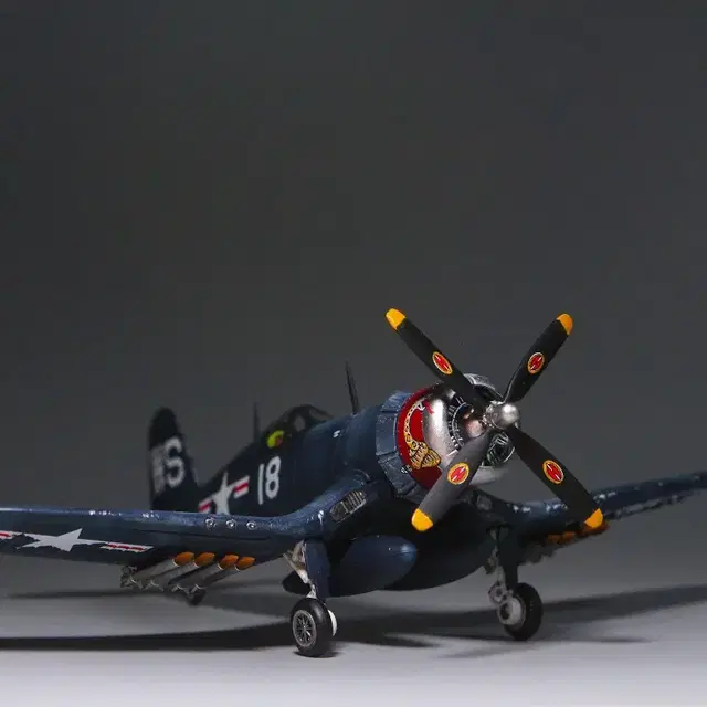 1/72 미해군 F4U 콜세어 전투기