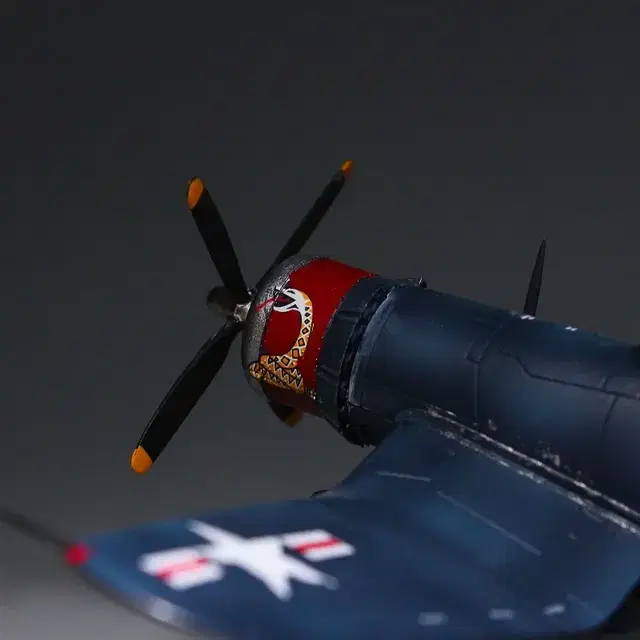 1/72 미해군 F4U 콜세어 전투기