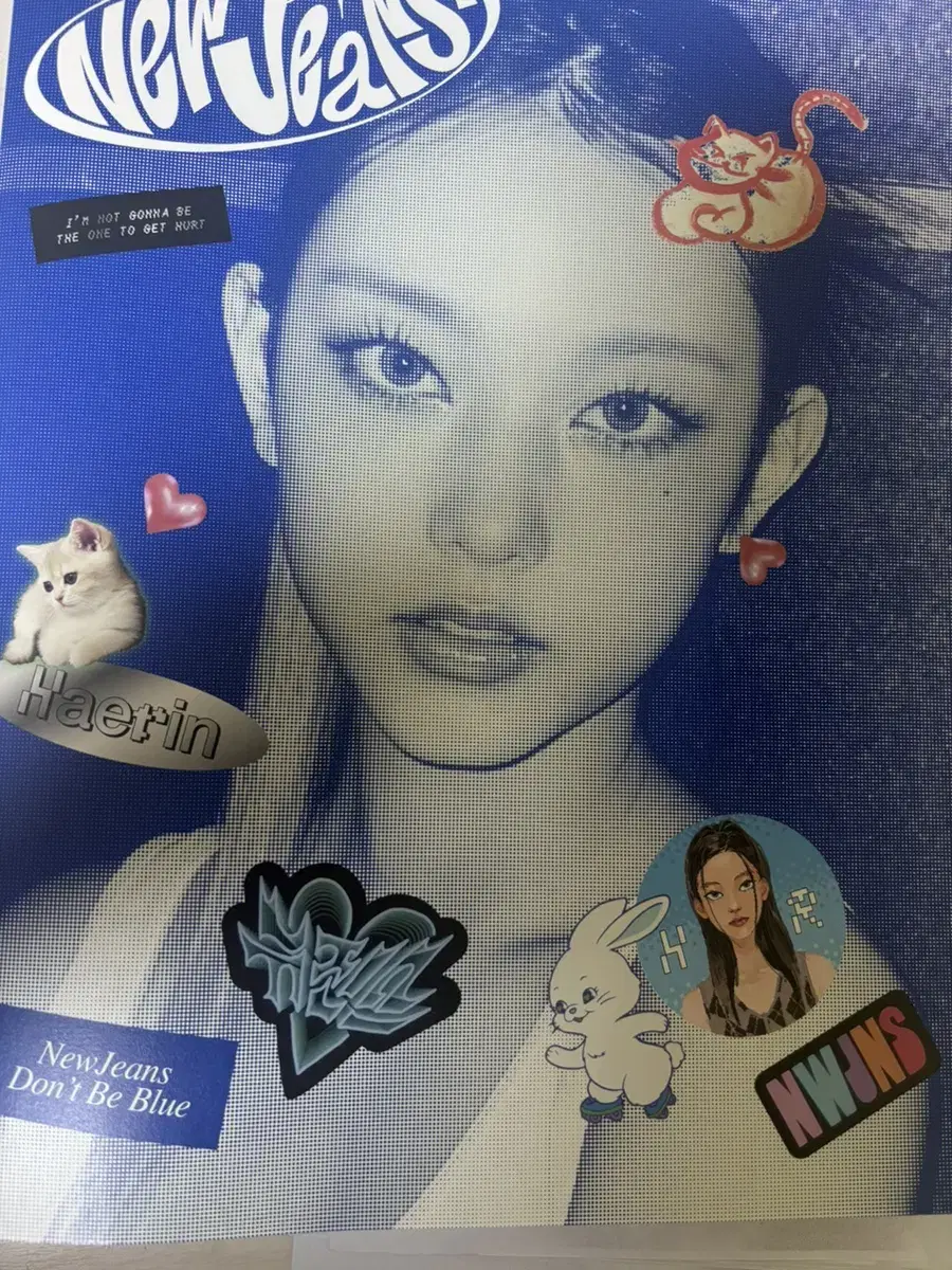 Sources)New Jeans haerin Bloo Book unsealed (hyein) haerin danielle hanni minji