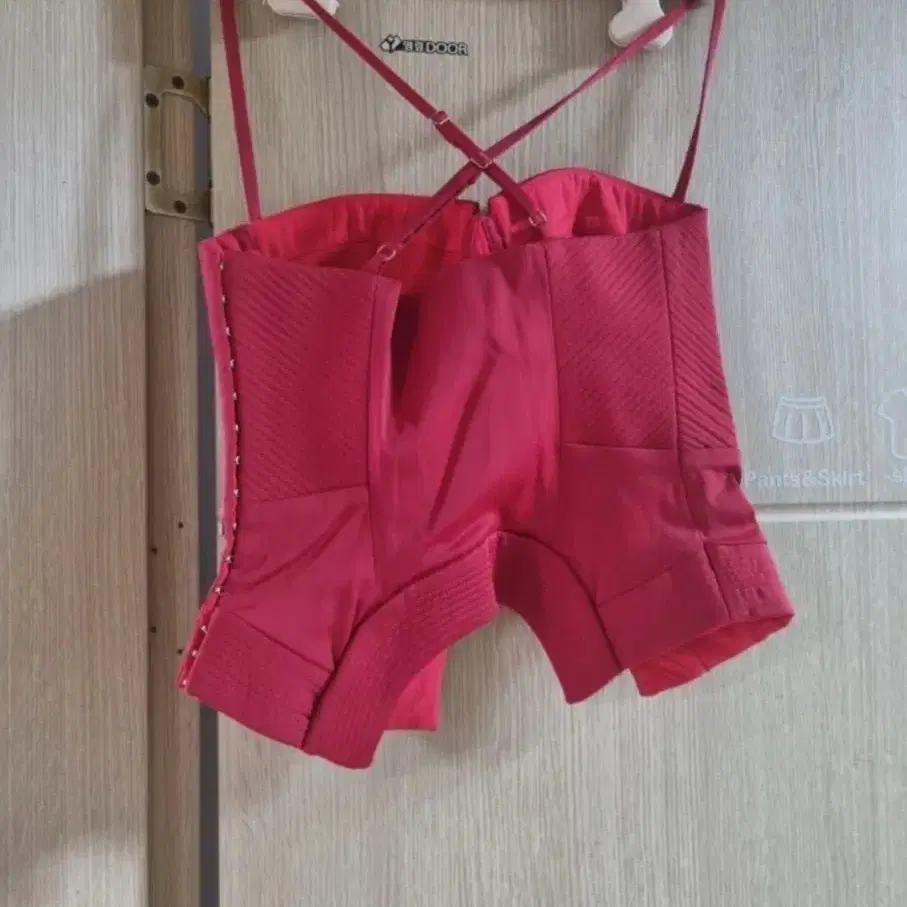 새상품 NASTYGAL 수입 브라탑S 44반~55레드 고급져요