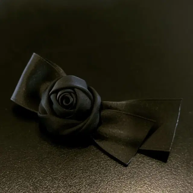 Black rose sarin 헤어핀 새상품