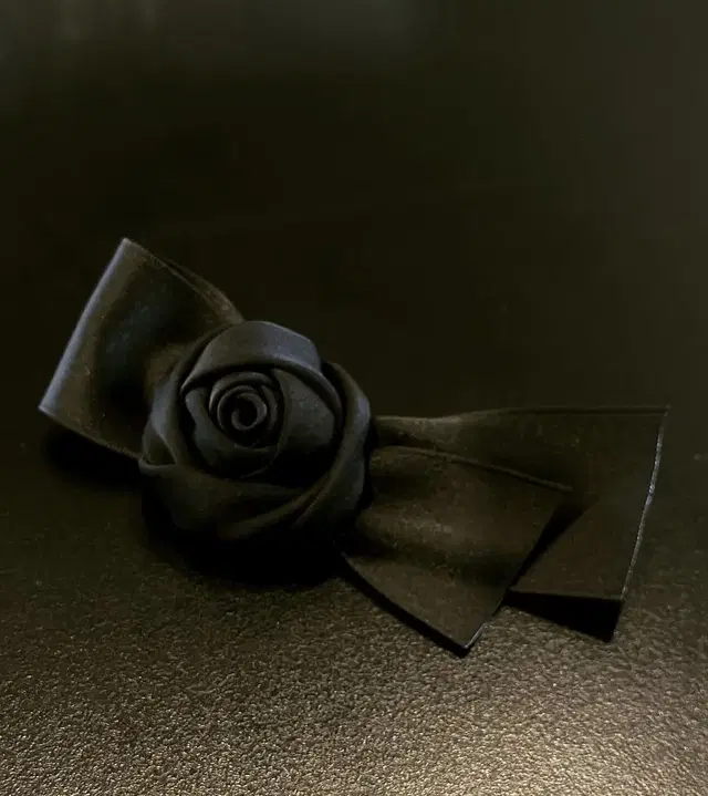 Black rose sarin 헤어핀 새상품