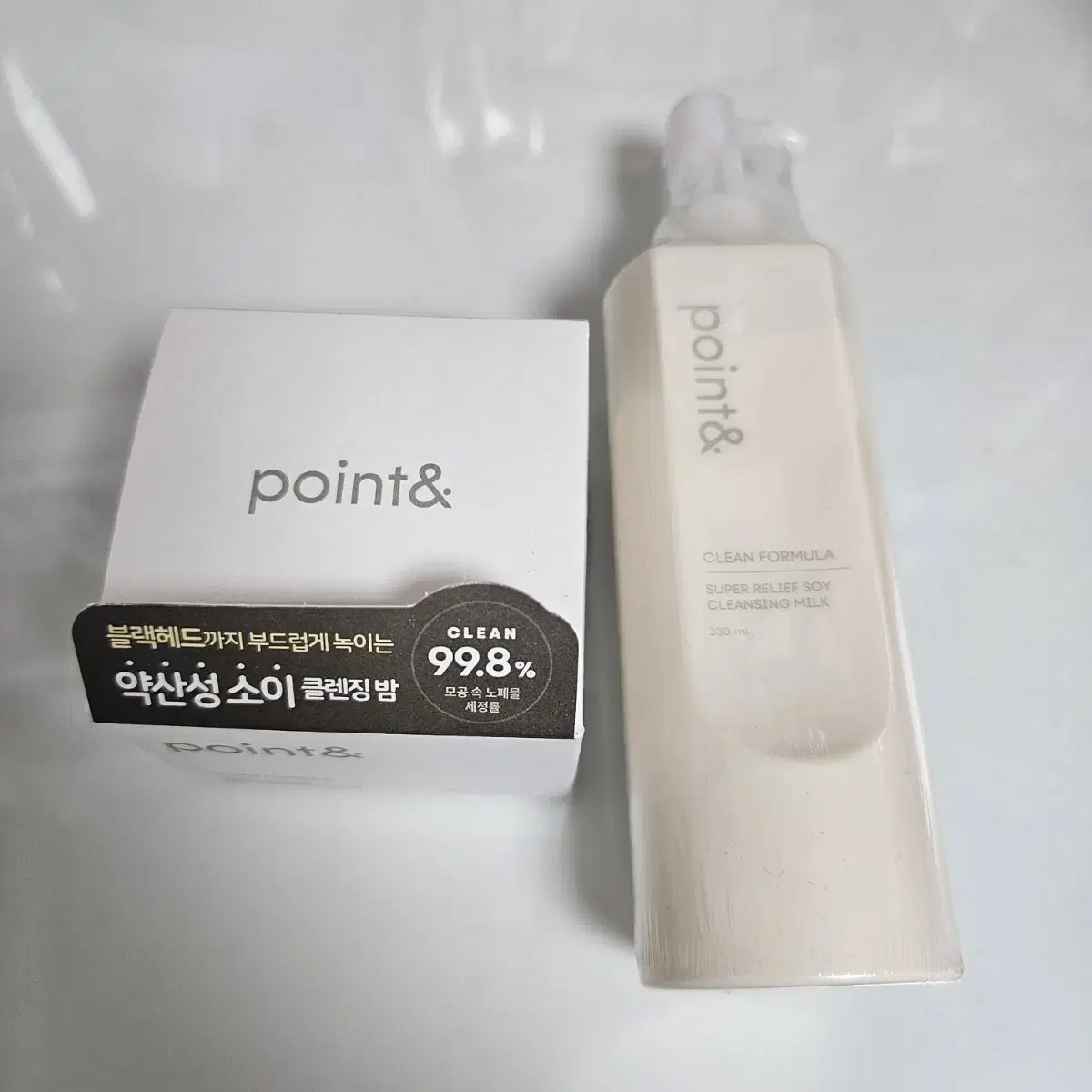 Point Cleansing Balm & Cleansing Milk sealed Bulk