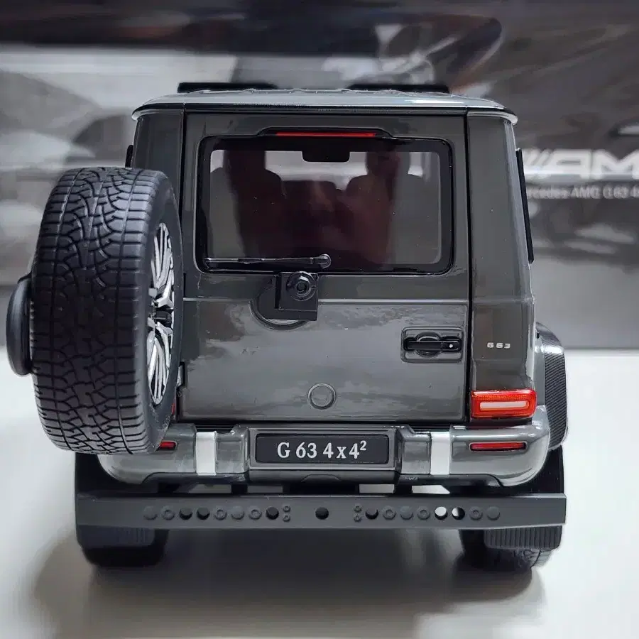 1:18 iScale 벤츠 G63 AMG 그레이 딜러버전 한정 다이캐스트