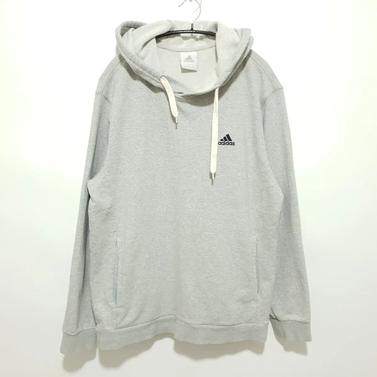 Adidas hoodie 105_i1381