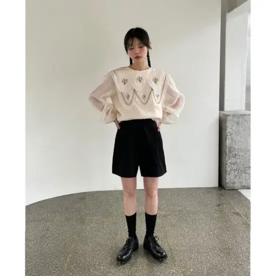 어나더랭귀지 petal blouse