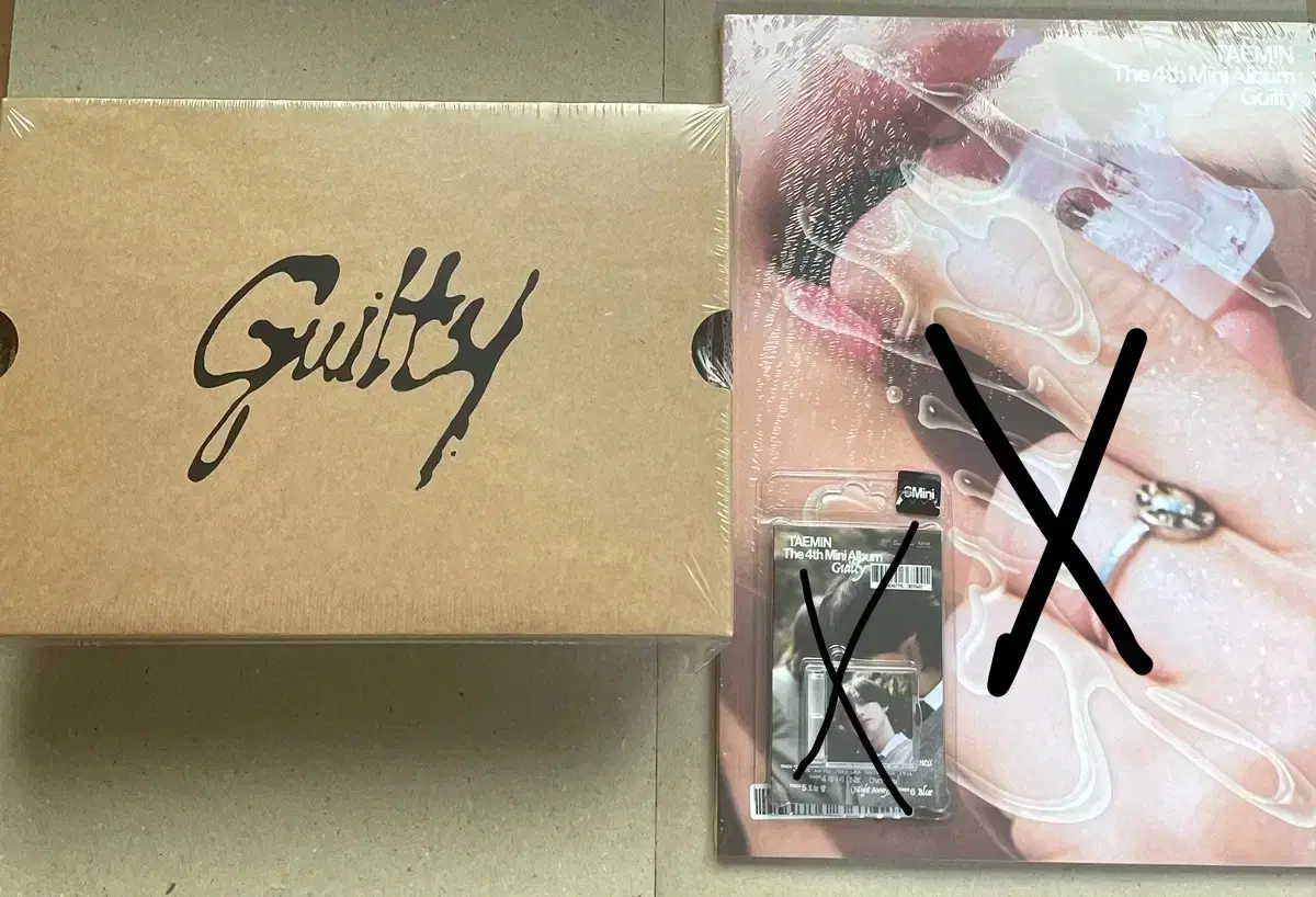 Poster unsealed album2 included) shinee taemin Guilty sealed album