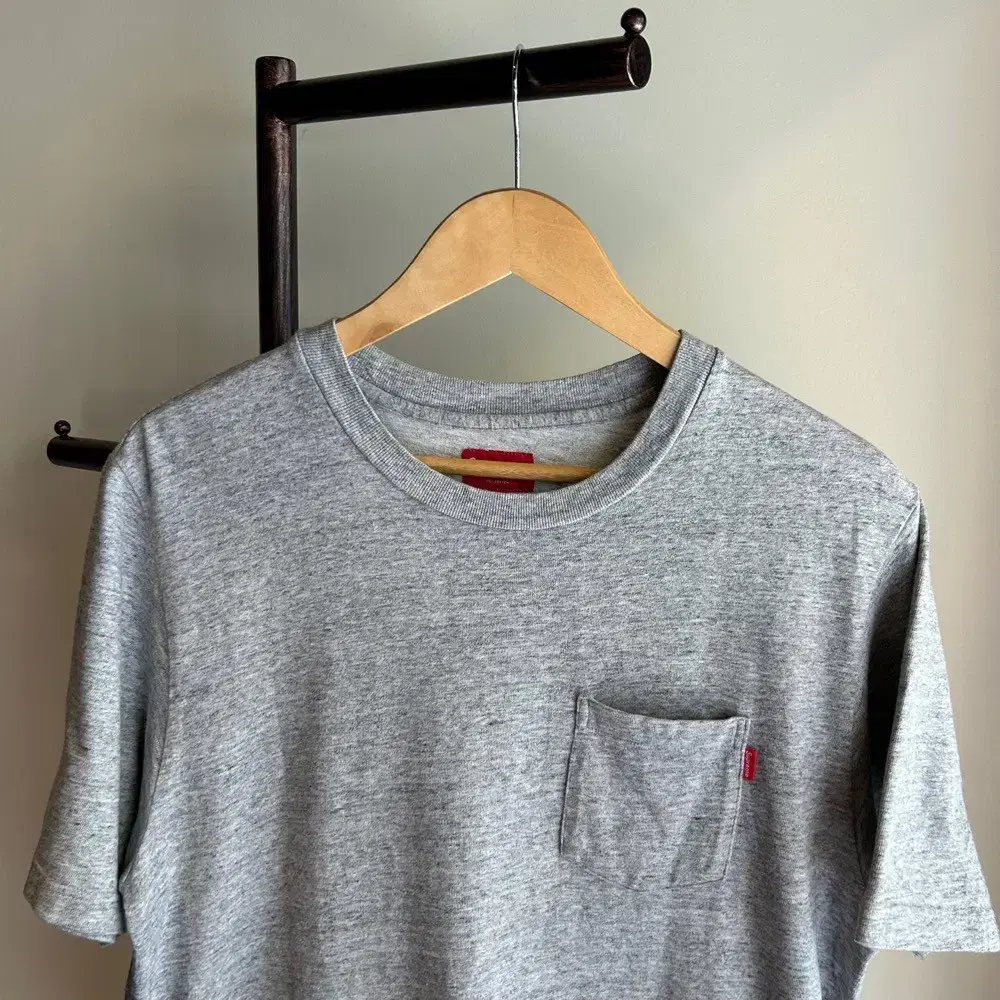 11354 - Supreme Gray Short Sleeve T-Shirt