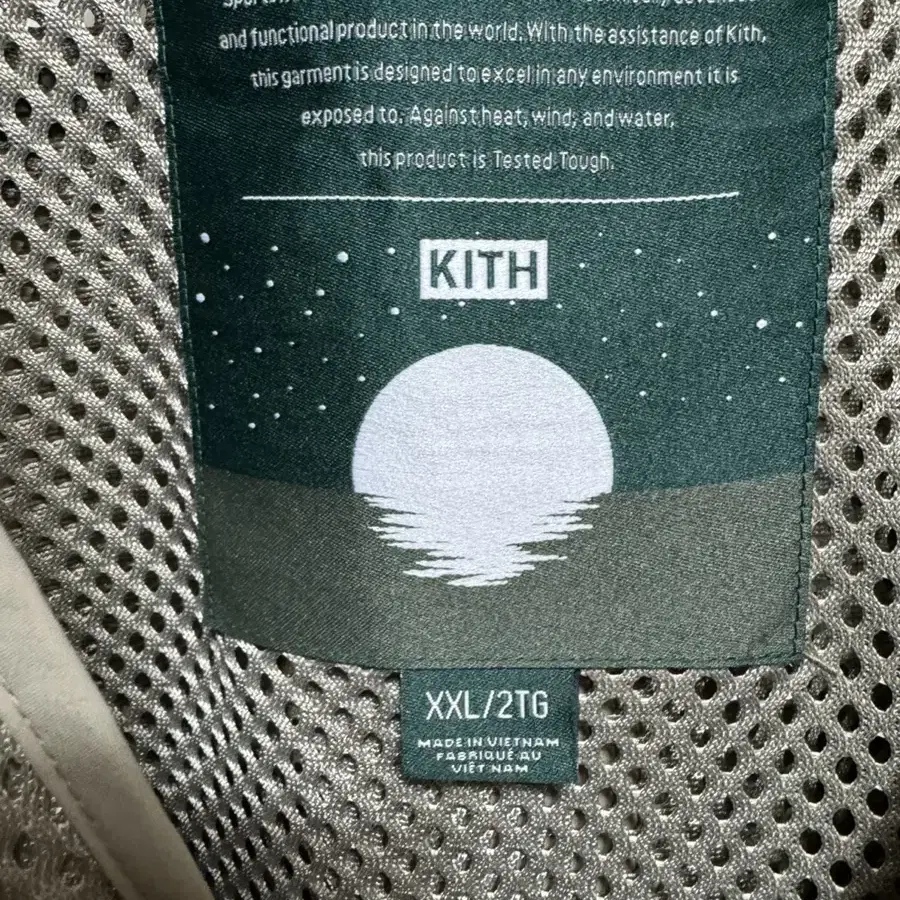 kith x columbia 베스트XXL 팝니다.