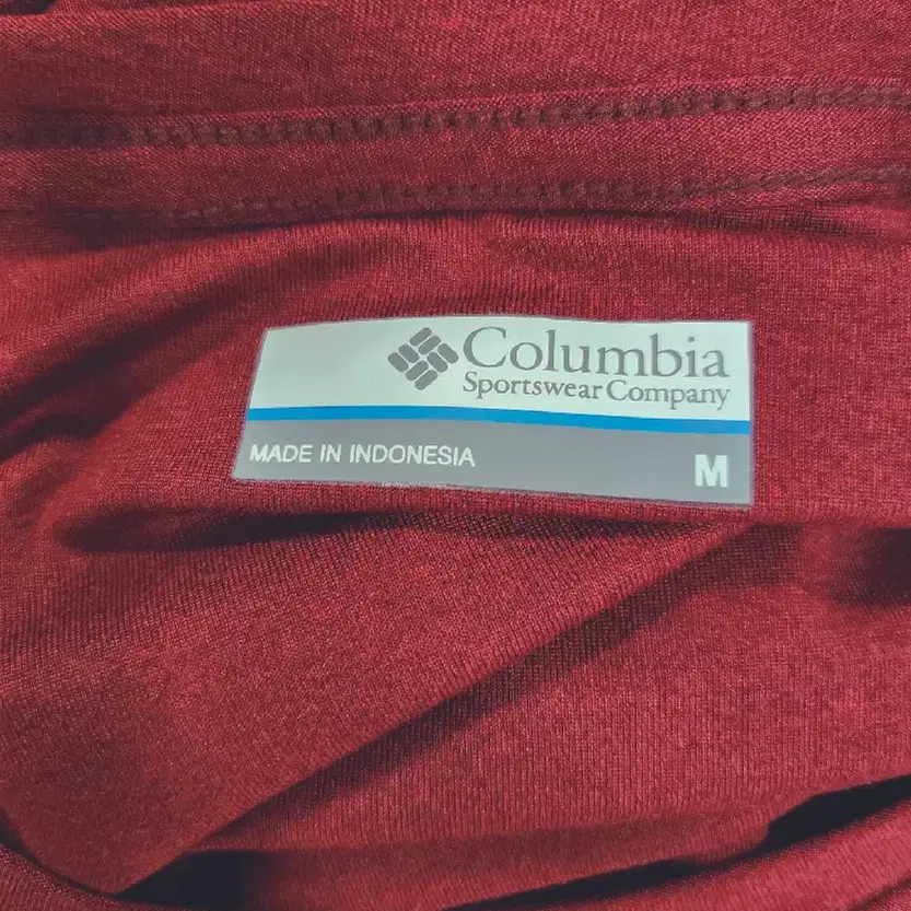 콜롬비아(COLUMBIA) 딥 레드 베이직 긴팔 티셔츠