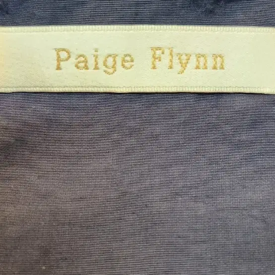 PAIGE FLYNN 바스락 얌전한 롱원피스