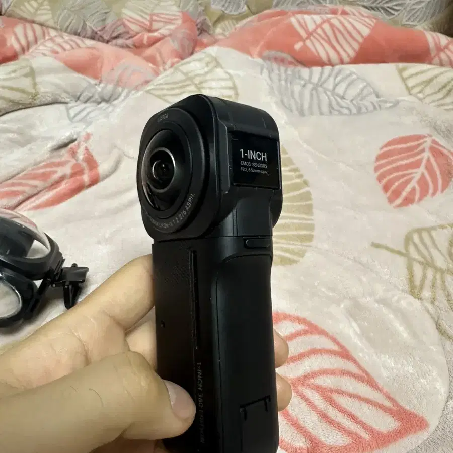 Insta360 ONE RS 1인치 360 에디션