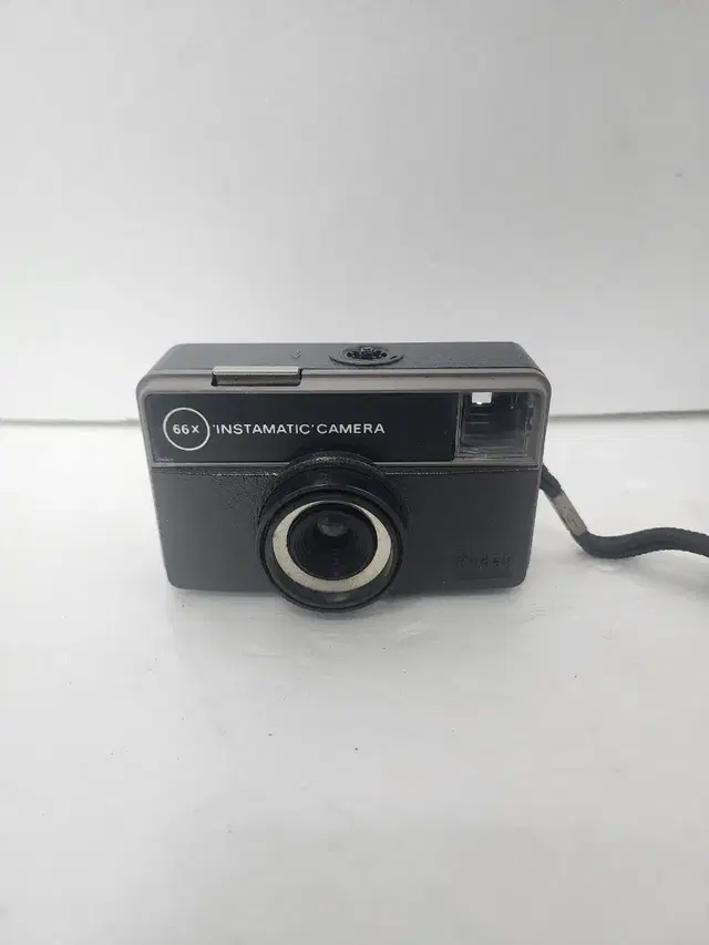 1970년대 코닥 66X INSTAMATIC 126 필름카메라