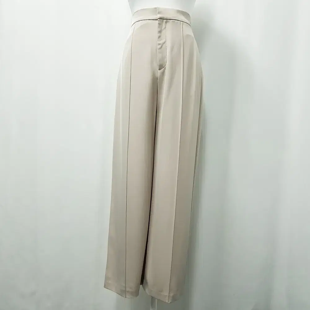 UNIQLO High-waisted spandex feminine wide slacks pants Women's S E151