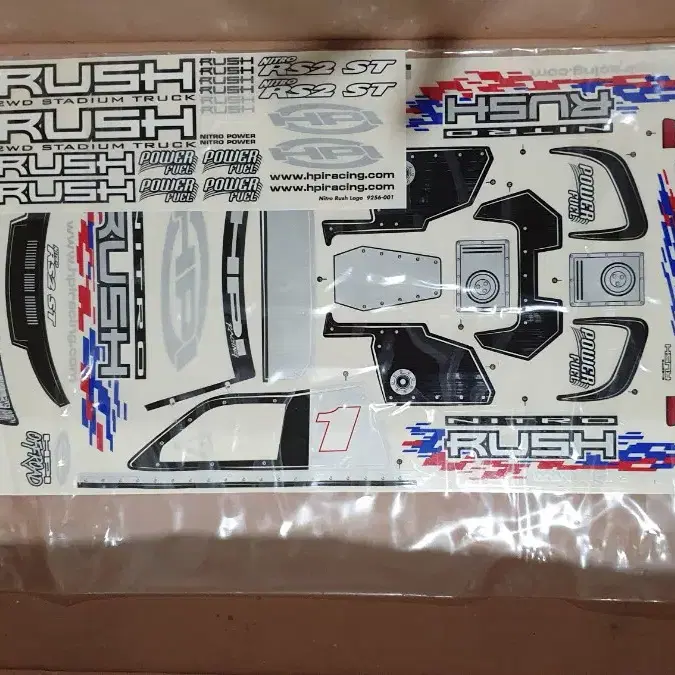 rc racing car와 칸트롤러 팝니다