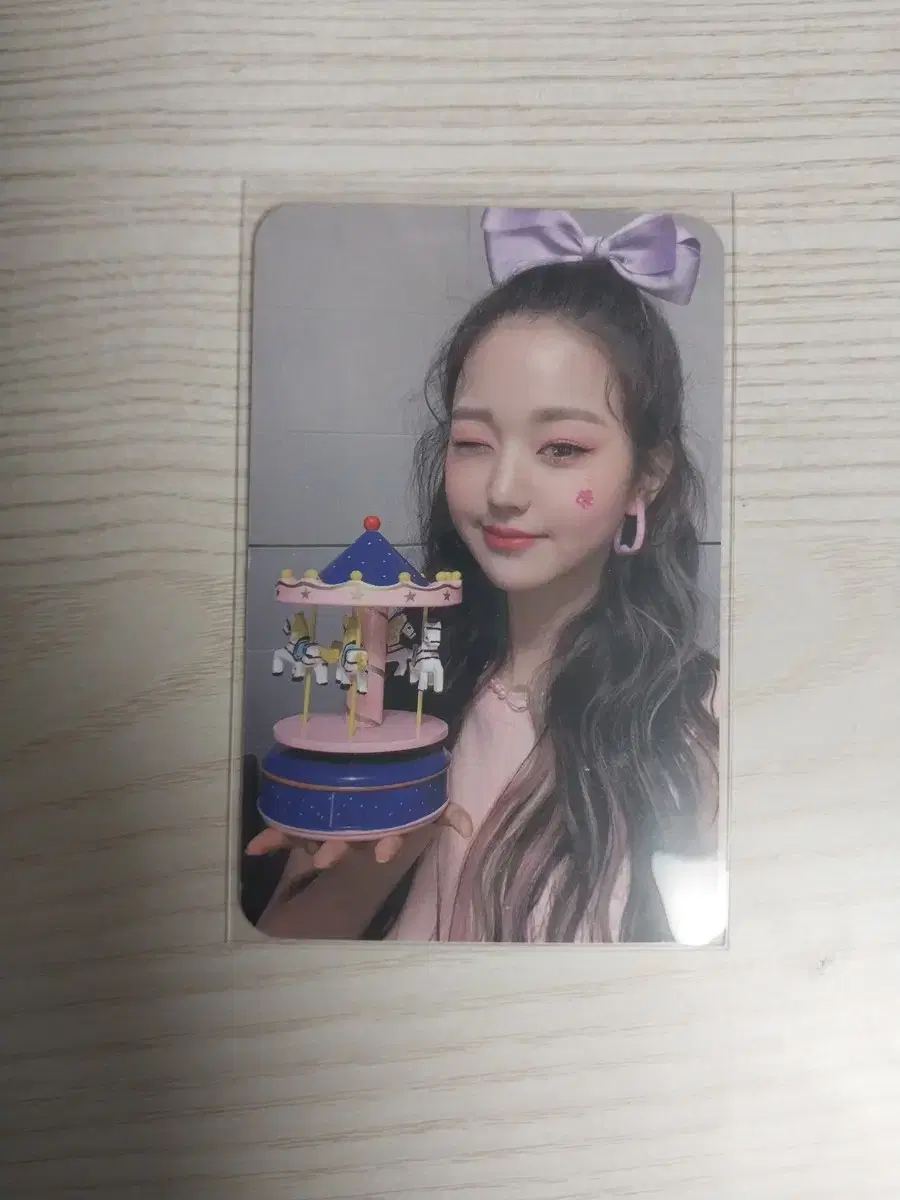 Price drop) iz*one ive jang wonyoung fantasy fairy tale carousel photocard wts