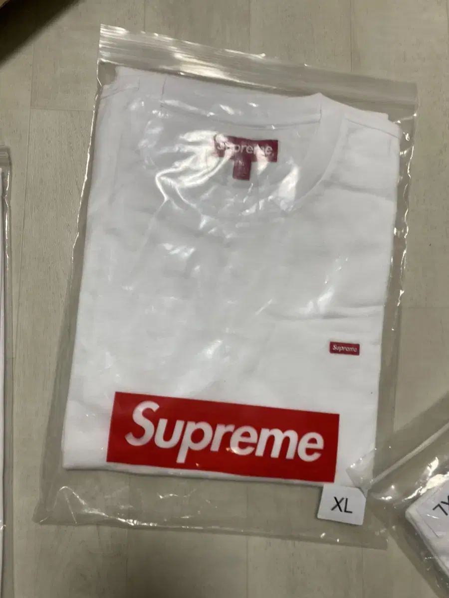 Supreme Small Box T-Shirt White