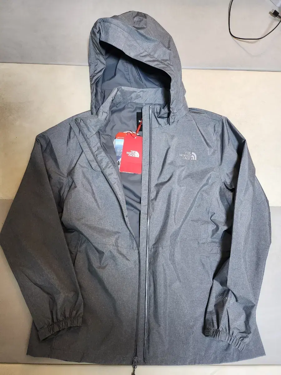 The North Face Genuine Functional Windbreaker Jacket New San Fishing Camping Golf