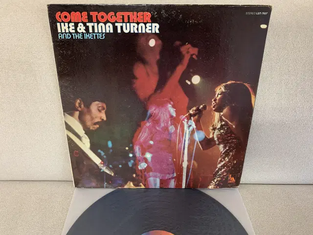 [FUNK] Ike & Tina Turner And The Ikettes