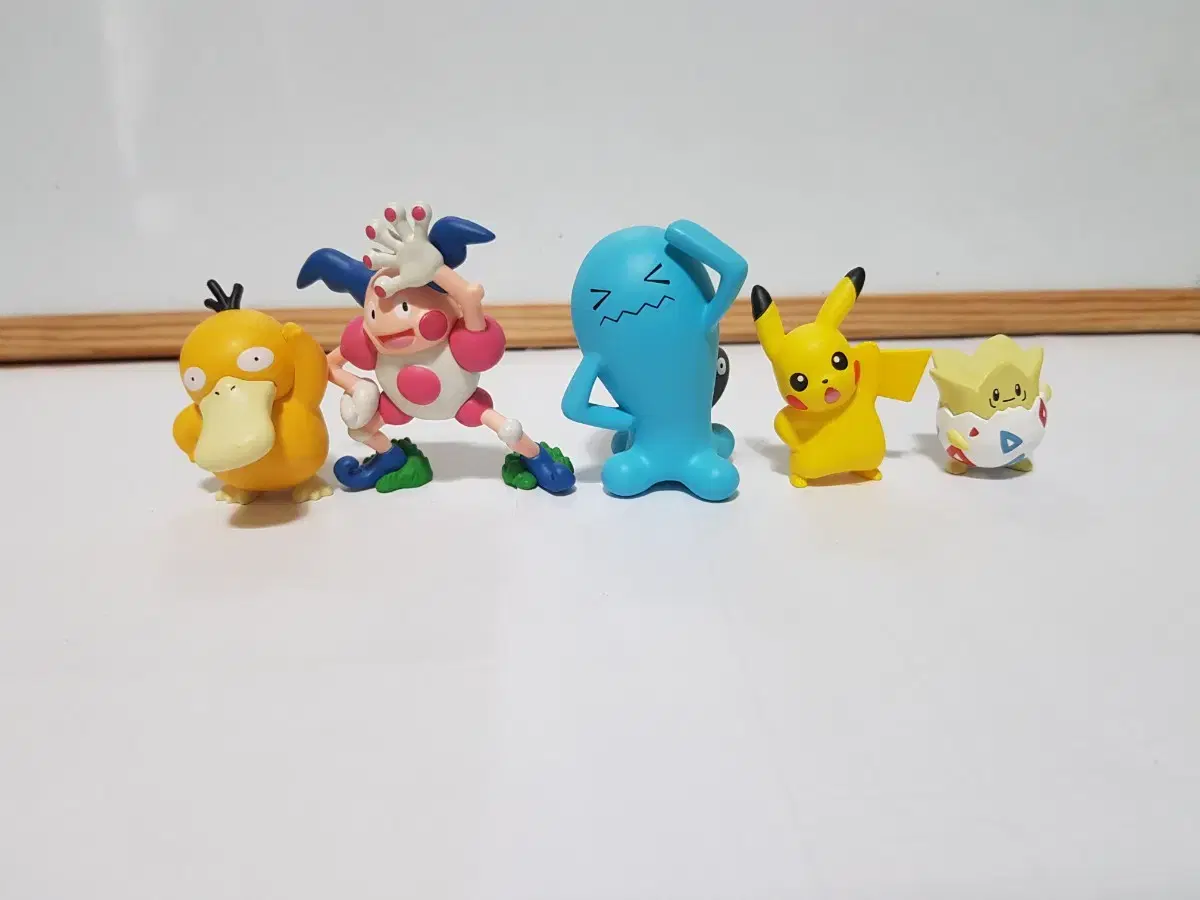 Pokémon Gymnastics Gacha in Bulk