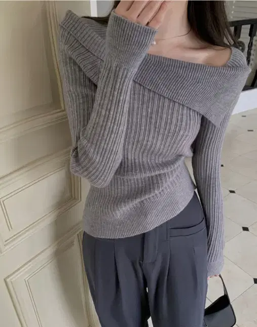 Cocoblanc liz off-the-shoulder knit sells -.