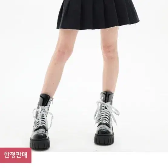 러브이즈트루 DN DENIM SKIRT (BLACK)