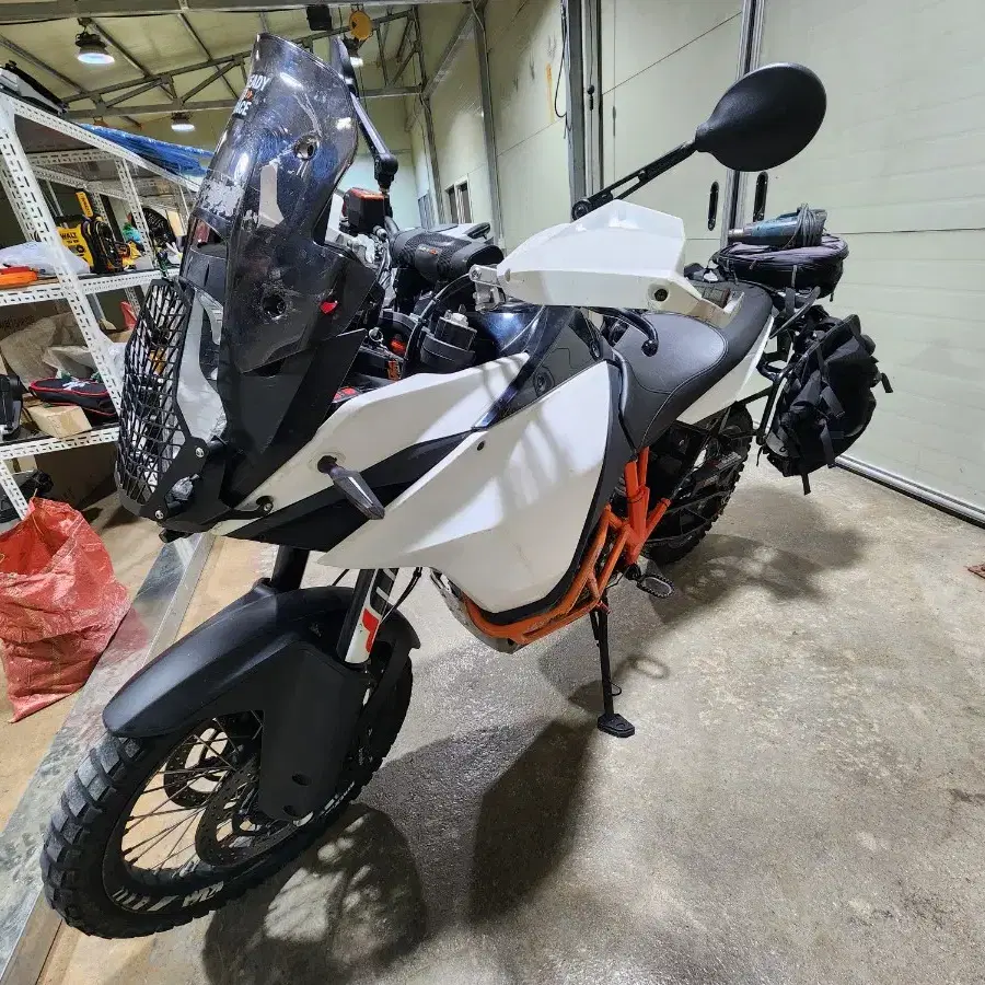 ktm 1090 adv R 팝니다.