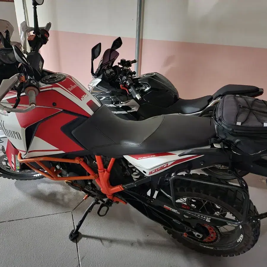 ktm 1090 adv R 팝니다.