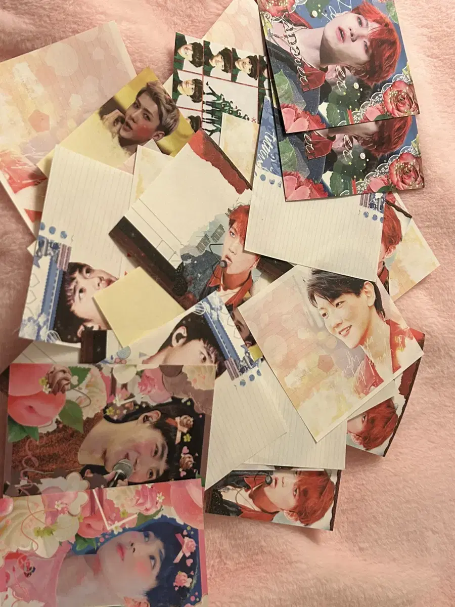 EXO EXO oh sehun byun baekhyun do kyungsoo kim junmyeon suho Mini postcard TOKME TOKME Memoji