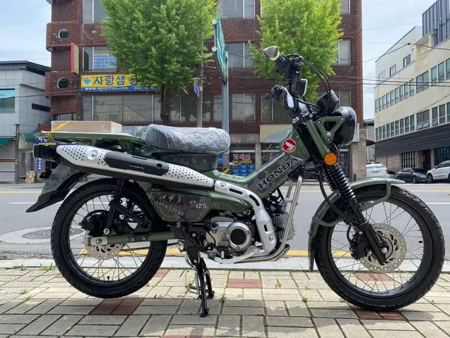 2024년식 혼다 헌터커브(CT125)  그린  밀리터리 데칼 신차