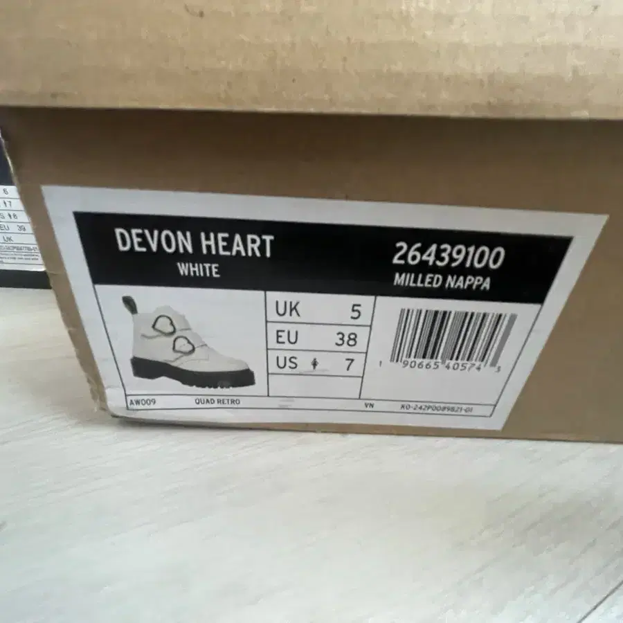 닥터마틴 devon heart 240