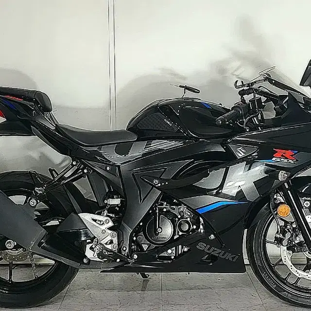 [ 스즈끼 ] GSX R125cc 19년 서울부산대구경기김해마산창원울산