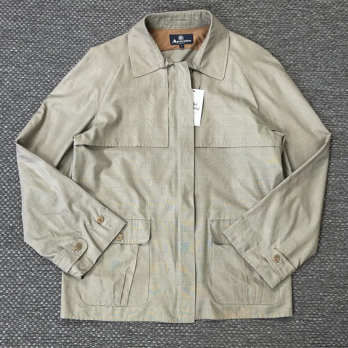 Aquascutum beige-brown check windbreaker L