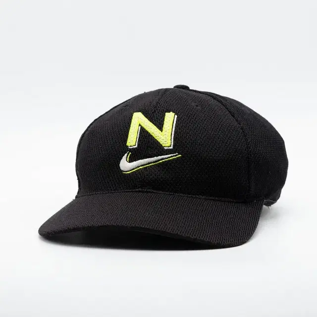 VINTAGE NIKE NEON GREEN LOGOBLACK HAT