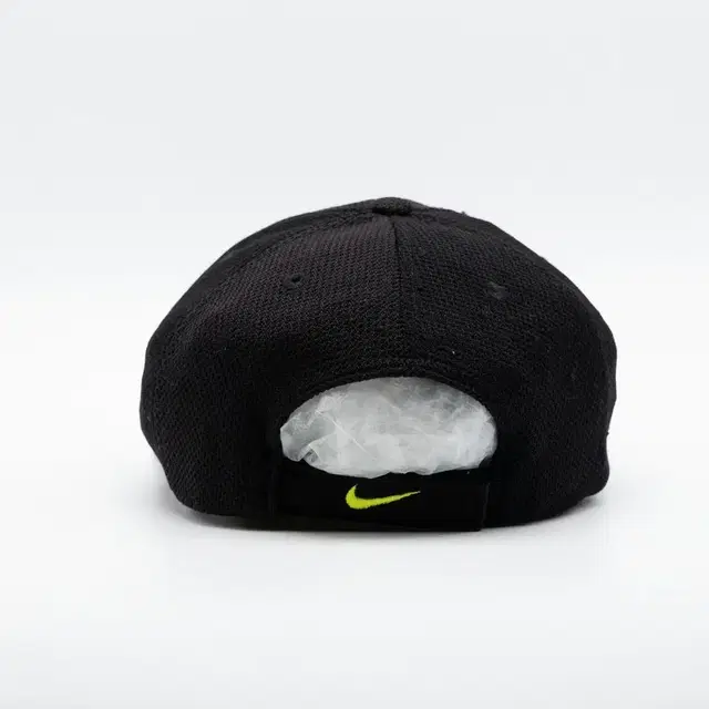 VINTAGE NIKE NEON GREEN LOGOBLACK HAT