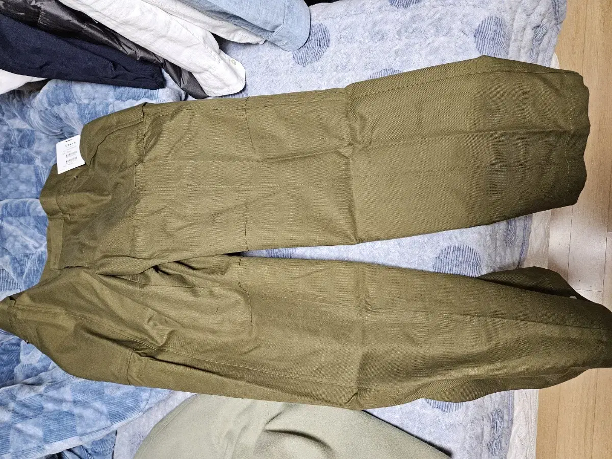 Solid Homme 23 season khaki pants size 52