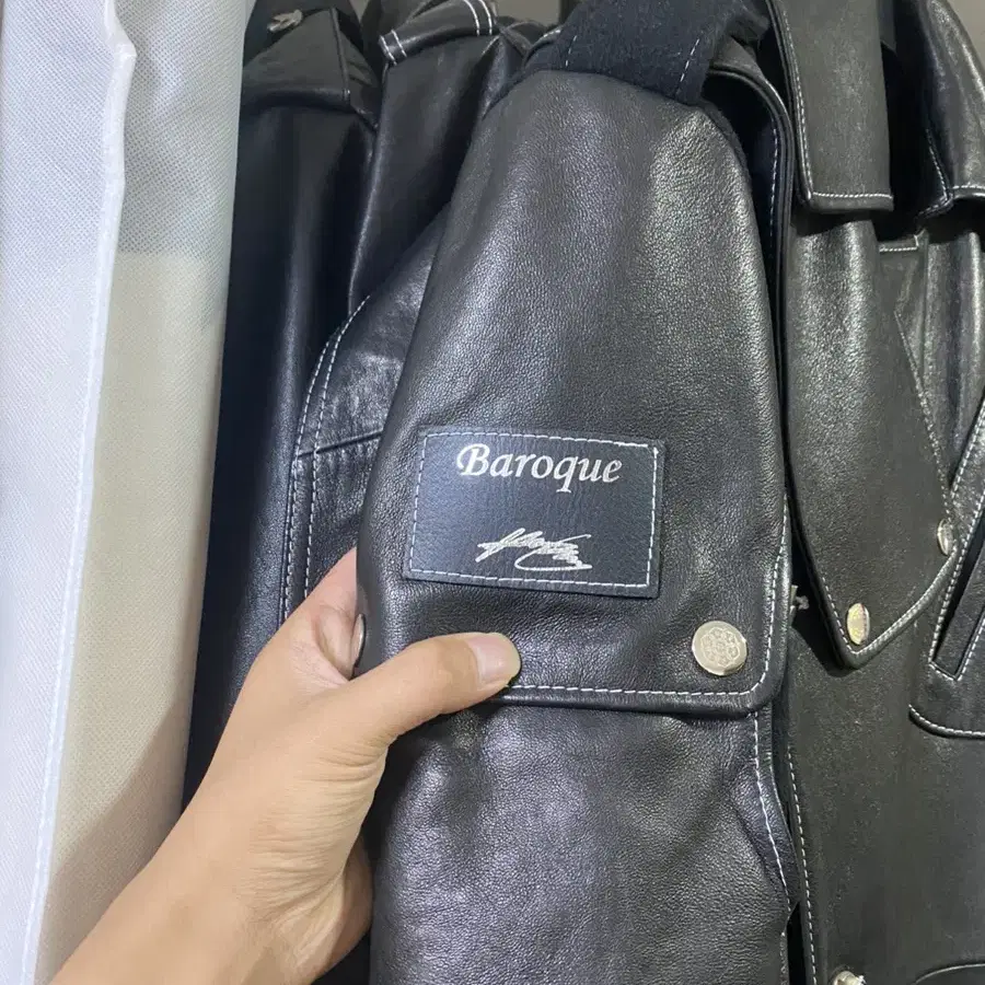 Baroque 19-20aw 코트