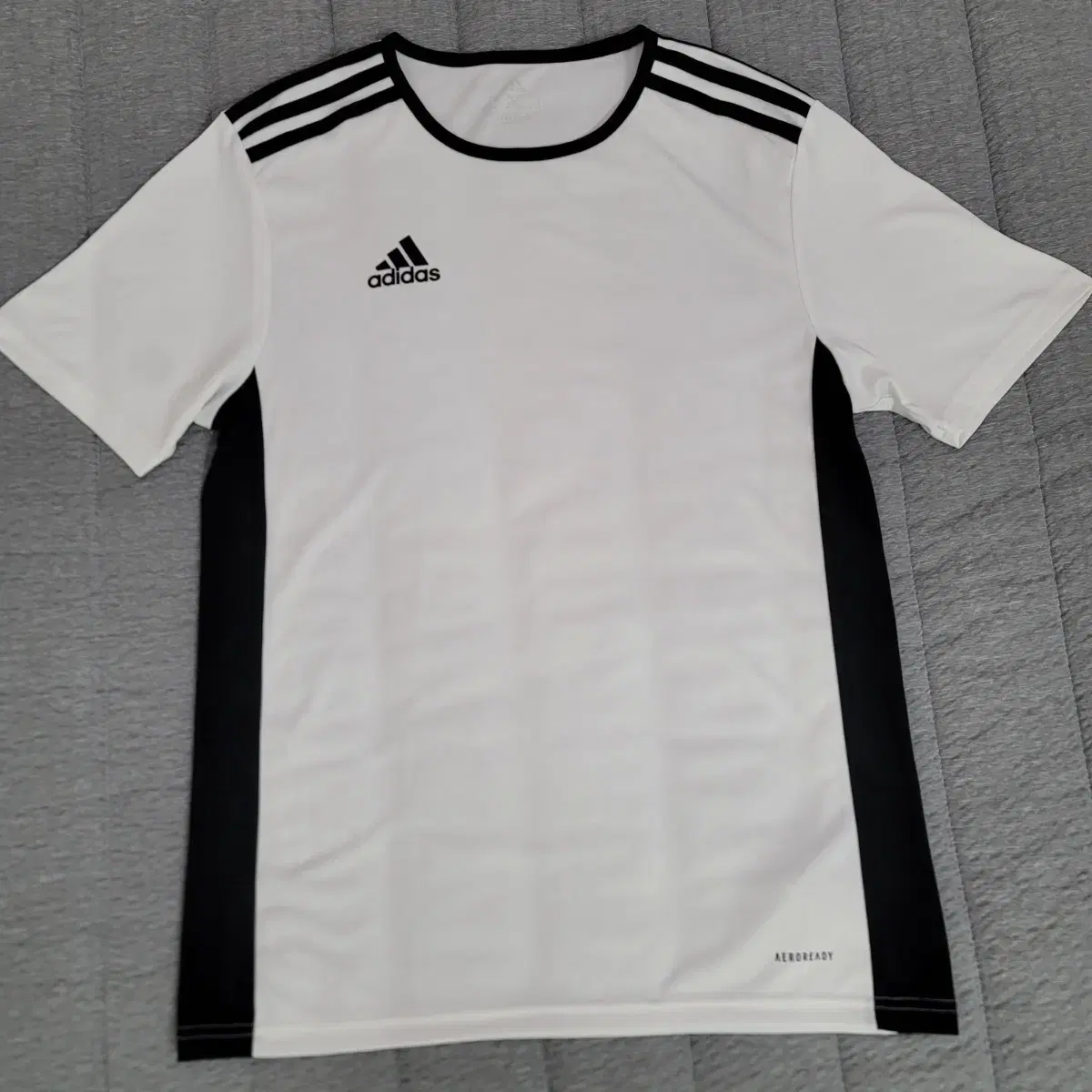 Men's 95 Adidas Workout Vahn Tee