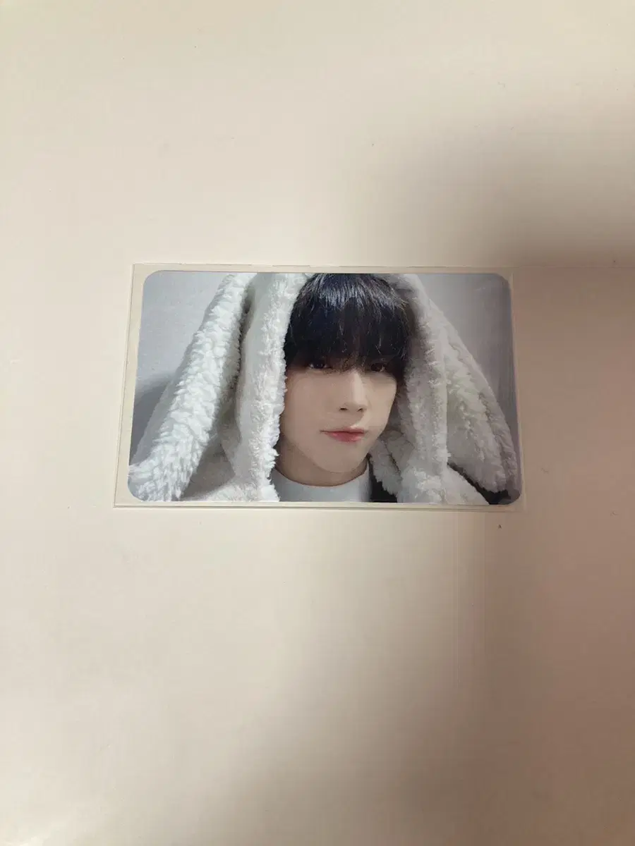 HareSunwooSell photocards