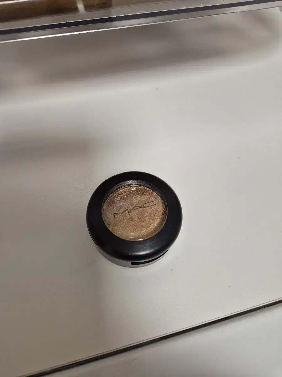 MacMAC Single Shadow