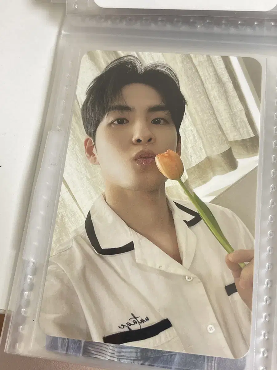 One-fill photocard