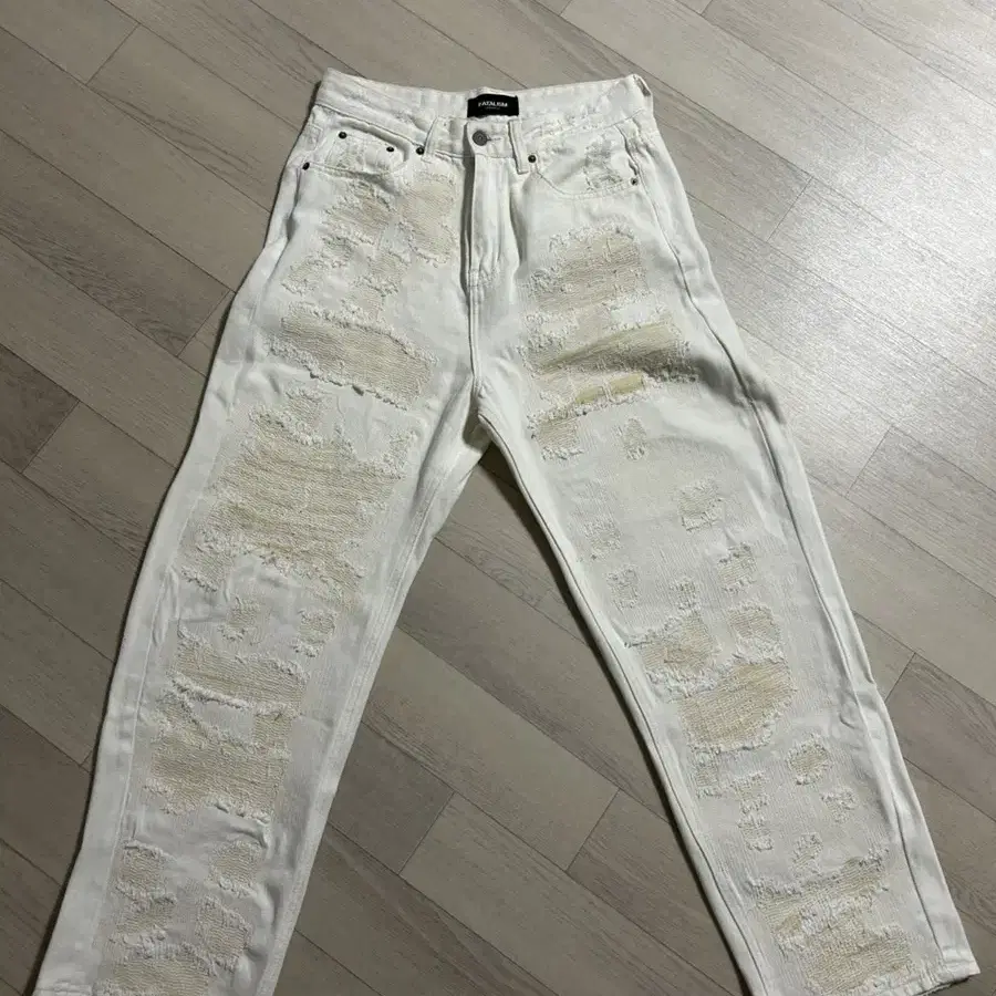 페이탈리즘 #0354 Destroyed stitch pants White