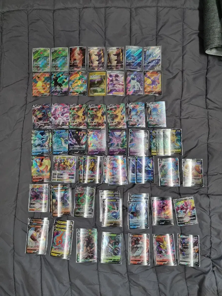 Pokemon Rare kard sells Pokemon (151, Rakuzha, Lizamon, etc.)