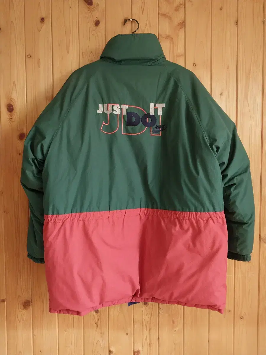 Nike 90s Samnasport Reversible Reversible Duck Down Padding