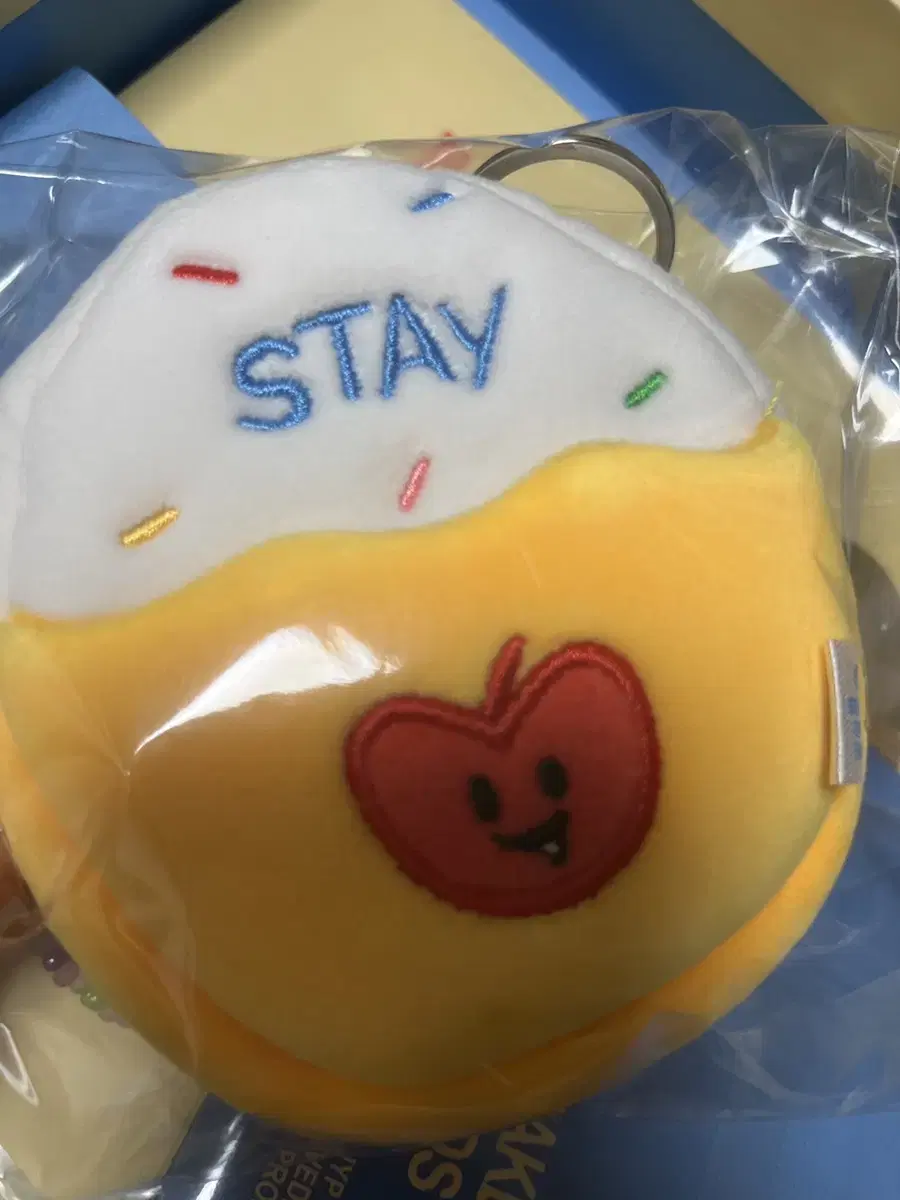 Straykids Cupcakes keyring unsealed