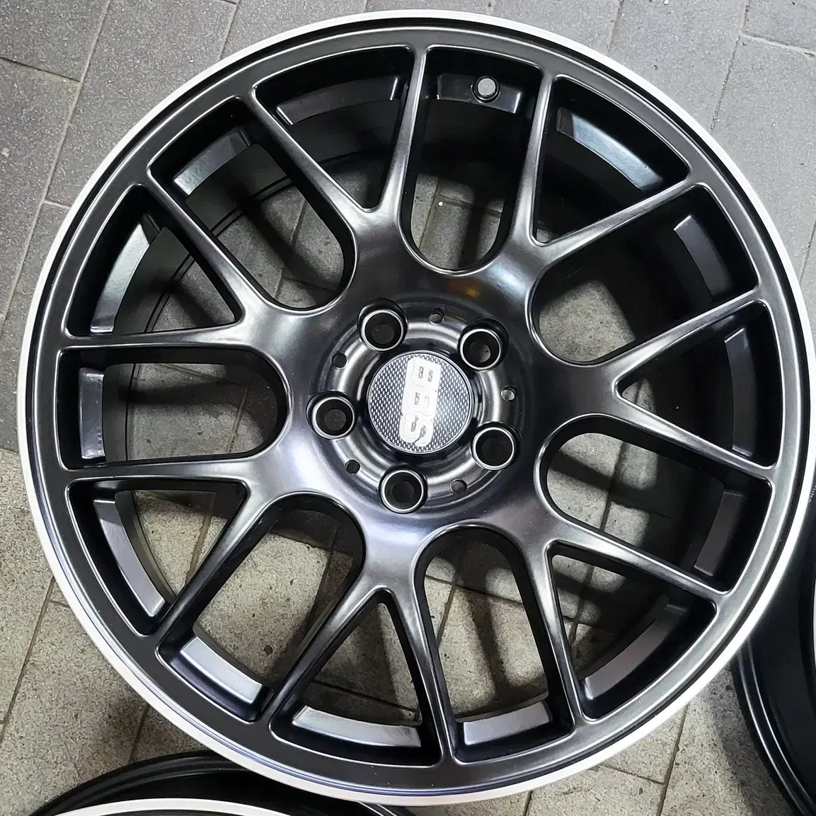 18인치 BBS CHR.st (PCD120) 무광블랙림폴리쉬 신품휠