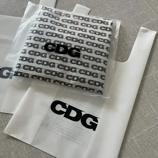 Cdg 모자 버킷햇