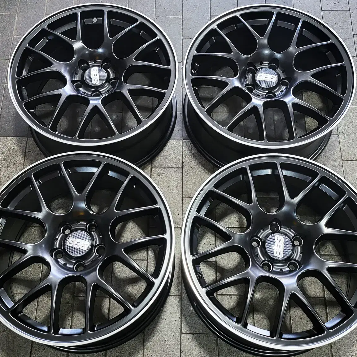 18인치 BBS CHR.st (PCD120) 무광블랙림폴리쉬 신품휠