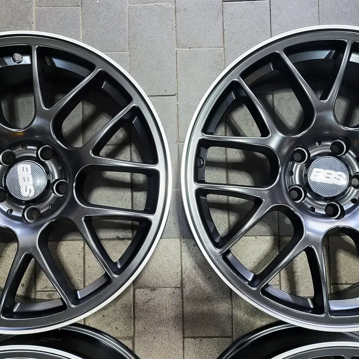 18인치 BBS CHR.st (PCD120) 무광블랙림폴리쉬 신품휠