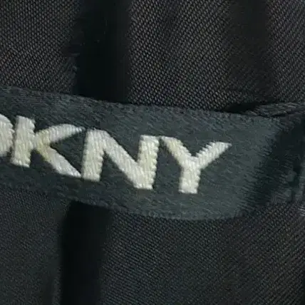 DKNY 울 코트 판매합니다